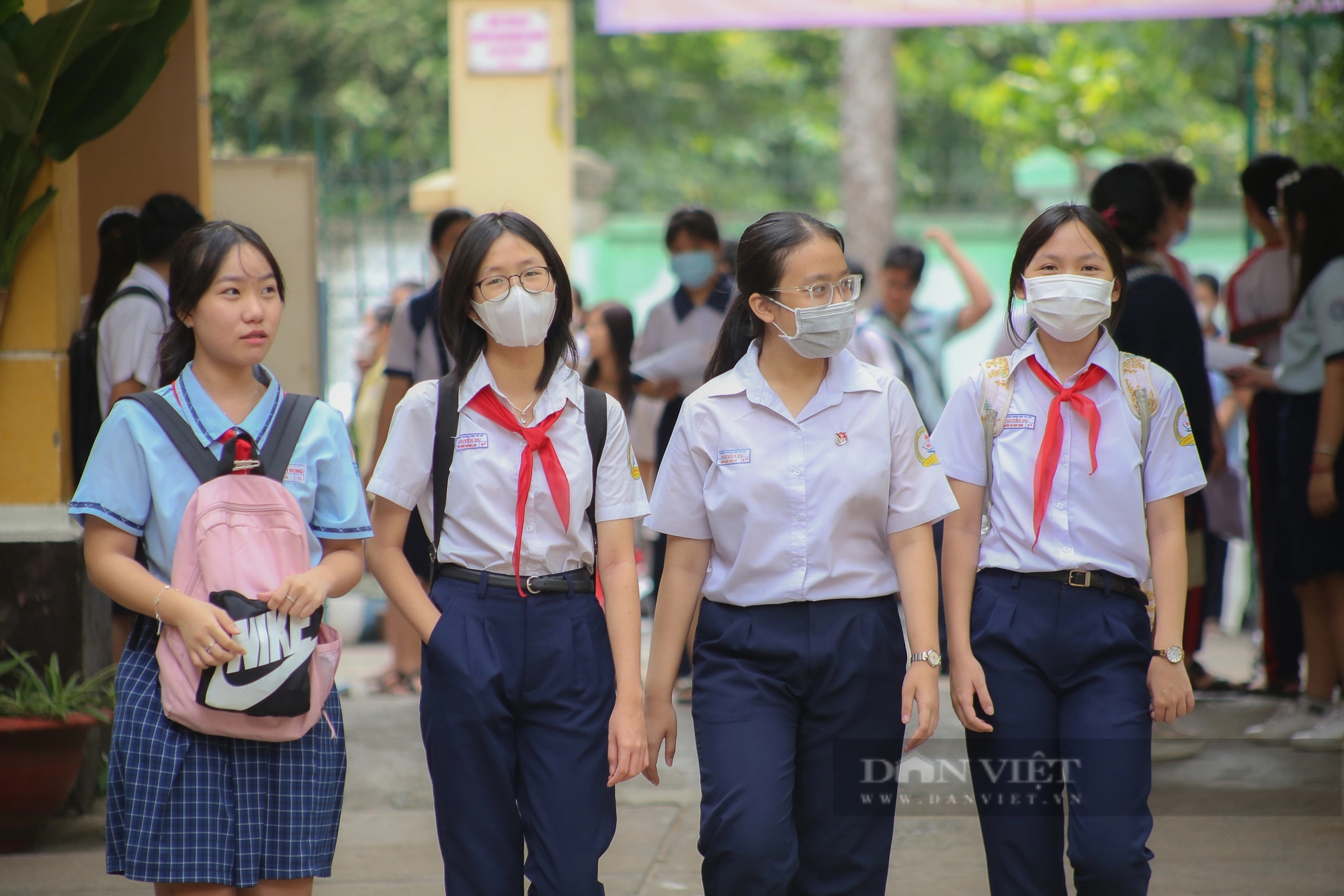 TP.HCM bắt đầu thi môn đầu tiên tại kỳ thi vào lớp 10 THPT năm học 2024-2025- Ảnh 1.