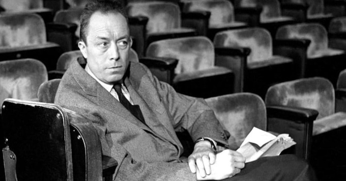 Bản thảo giả "Người Dưng" của Albert Camus được bán với giá nửa triệu euro- Ảnh 2.