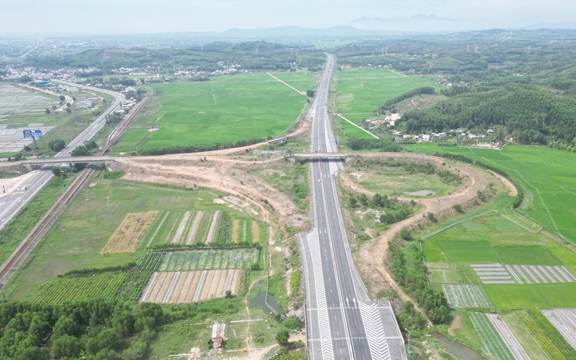 Toàn cảnh nút giao bị bỏ quên hơn nửa thập kỷ của dự án cao tốc tỷ đô 