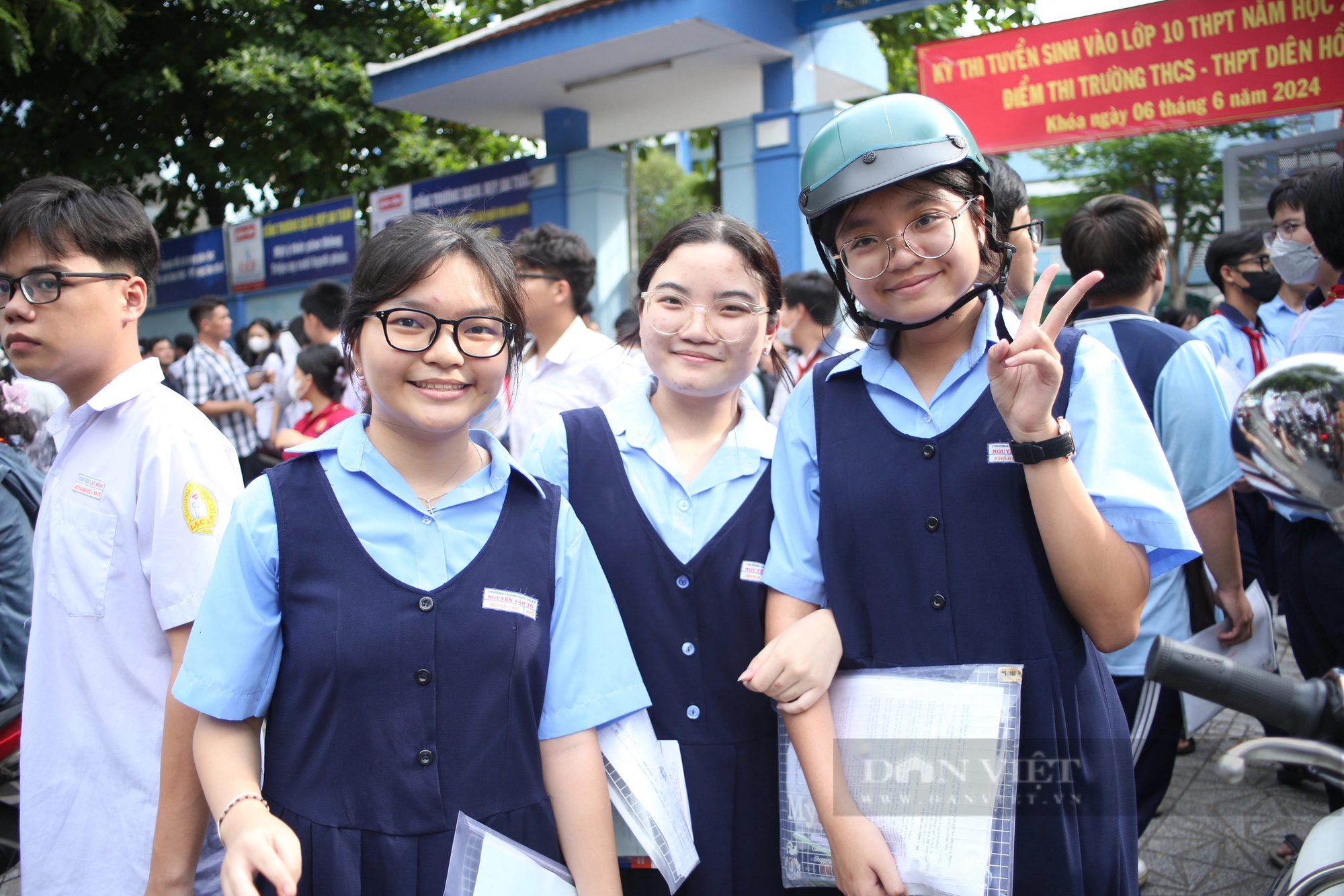 Hôm nay, thí sinh bước vào ngày thi cuối của kỳ tuyển sinh lớp 10 tại TP.HCM năm học 2024 - 2025- Ảnh 1.