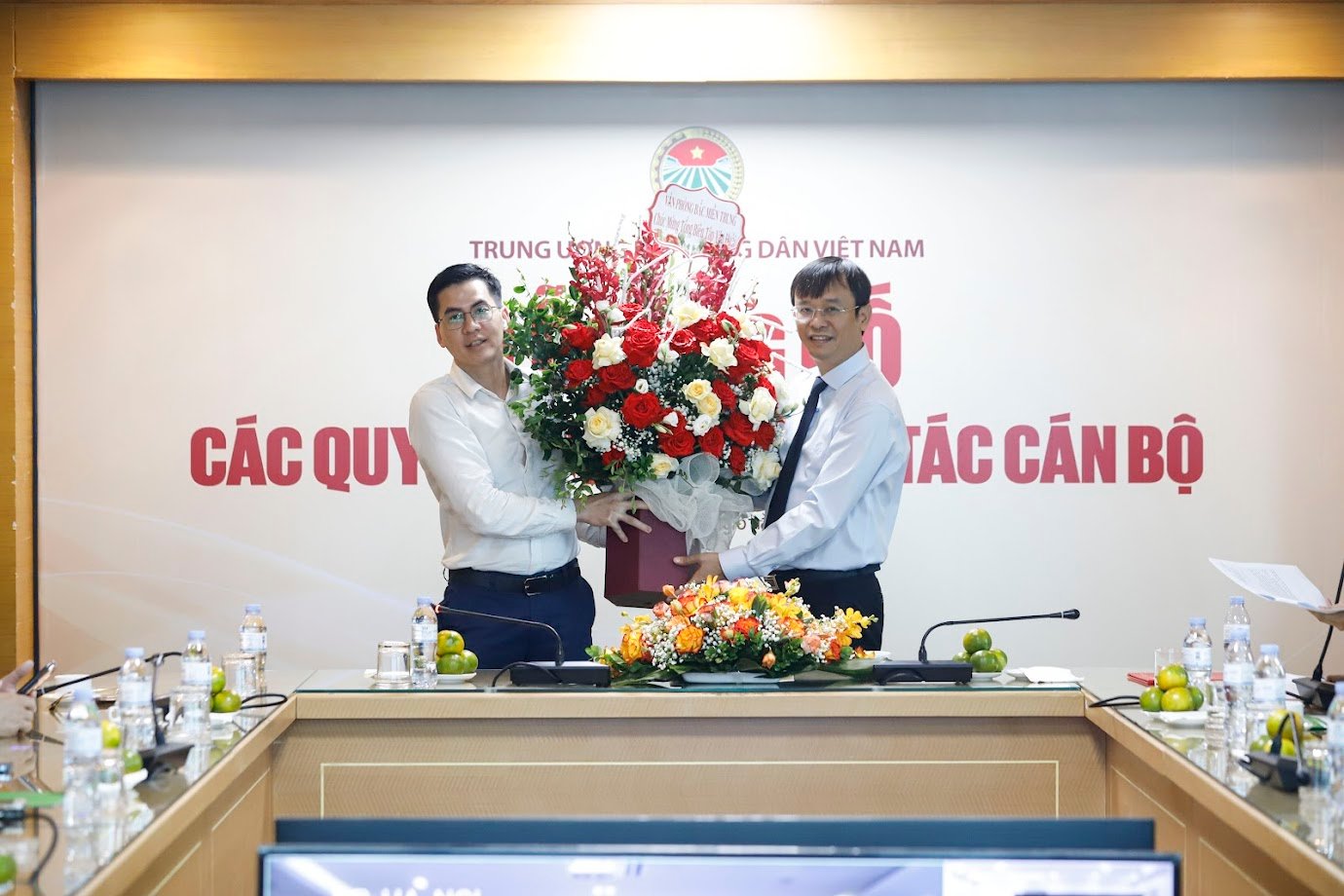 Nhà báo Nguyễn Văn Hoài được bổ nhiệm giữ chức vụ Tổng Biên tập Báo Nông thôn Ngày nay/Điện tử Dân Việt- Ảnh 13.