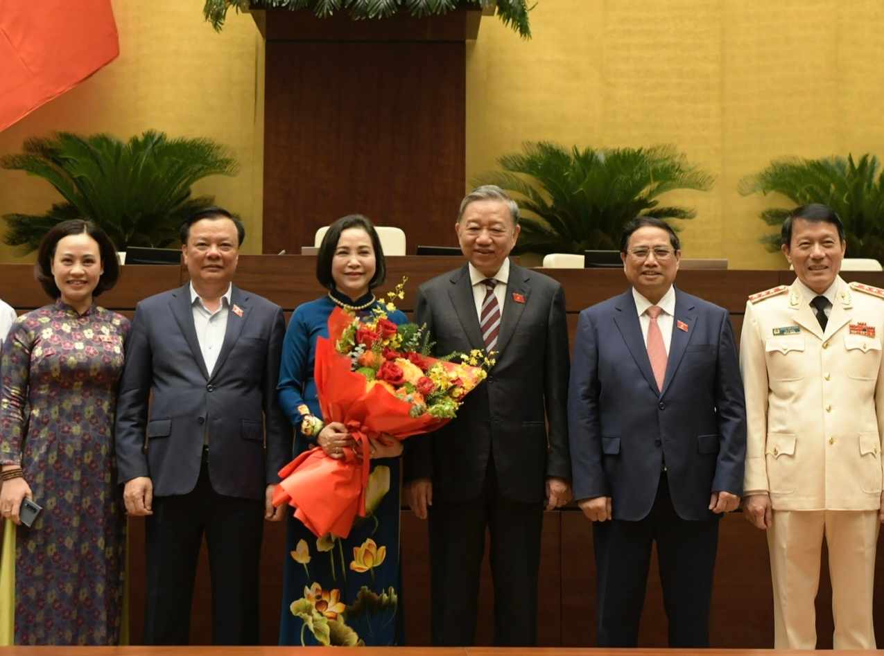 Nữ Trưởng Ban Công tác đại biểu được bầu giữ chức Phó Chủ tịch Quốc hội- Ảnh 2.