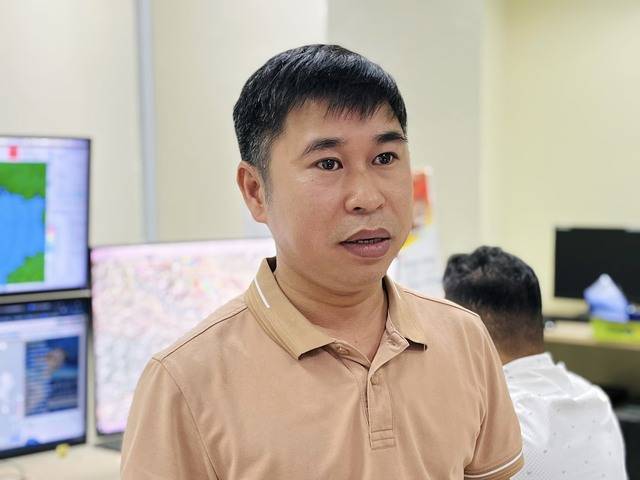 Chuyên gia nói hiện tượng sét dồn dập ở Hà Nội sáng hôm qua là hoàn toàn bình thường- Ảnh 1.