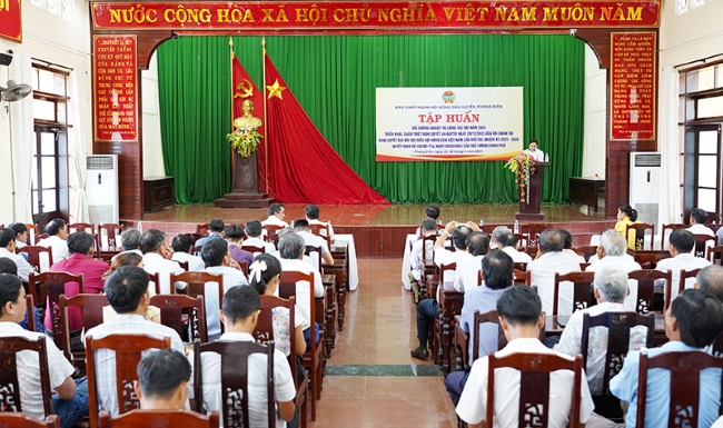TT-Huế: Tập huấn nghiệp vụ công tác Hội cho gần 200 cán bộ, hội viên nông dân huyện Phong Điền - Ảnh 2.