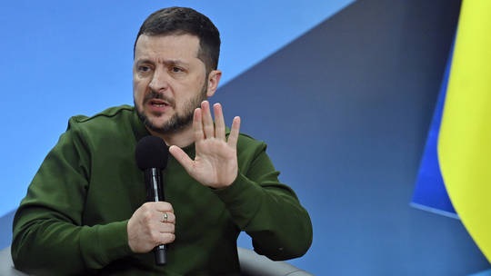 Tổng thống Ukraine Zelensky lạnh lùng bác bỏ kế hoạch hòa bình của Indonesia- Ảnh 1.