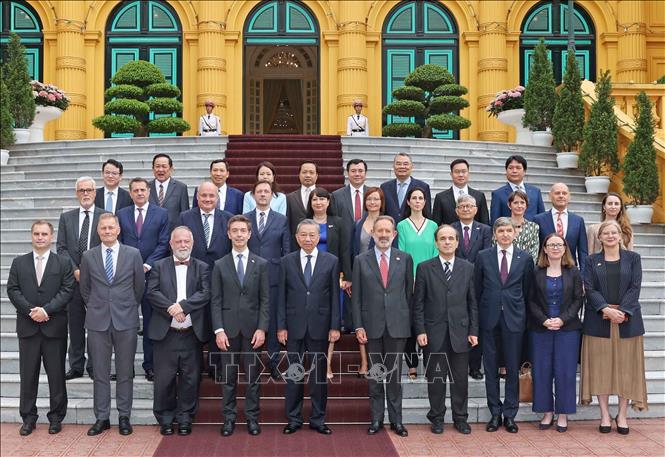 Tổng thống Mỹ Joe Biden chúc mừng Chủ tịch nước Tô Lâm; Đại sứ, đại biện các nước EU đến chào Chủ tịch nước- Ảnh 2.