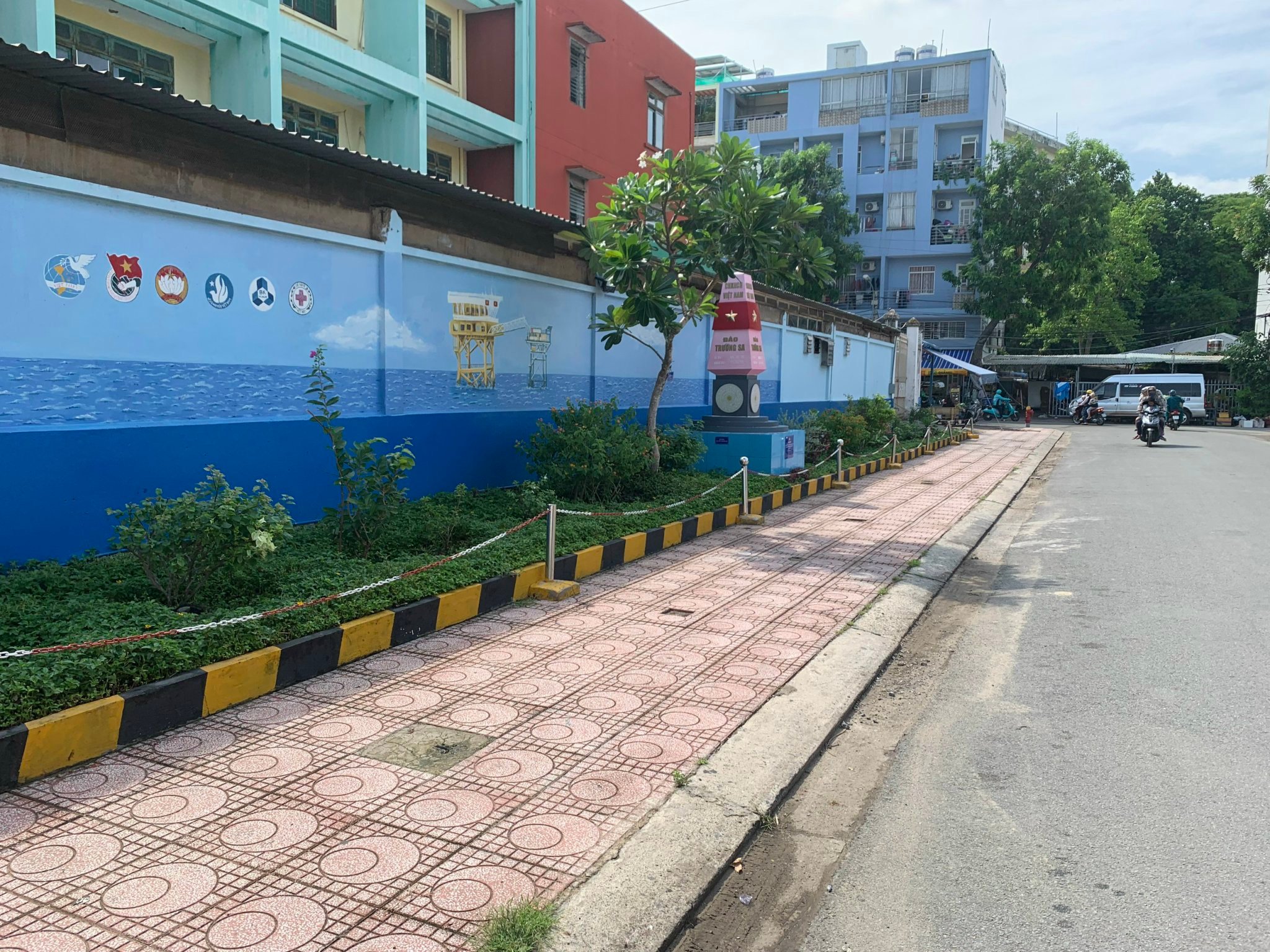Cột mốc Trường Sa giữa lòng TP.HCM đoạt giải nhất cuộc thi về môi trường- Ảnh 4.