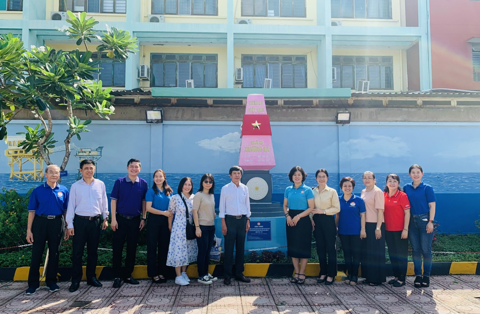 Cột mốc Trường Sa giữa lòng TP.HCM đoạt giải nhất cuộc thi về môi trường- Ảnh 1.
