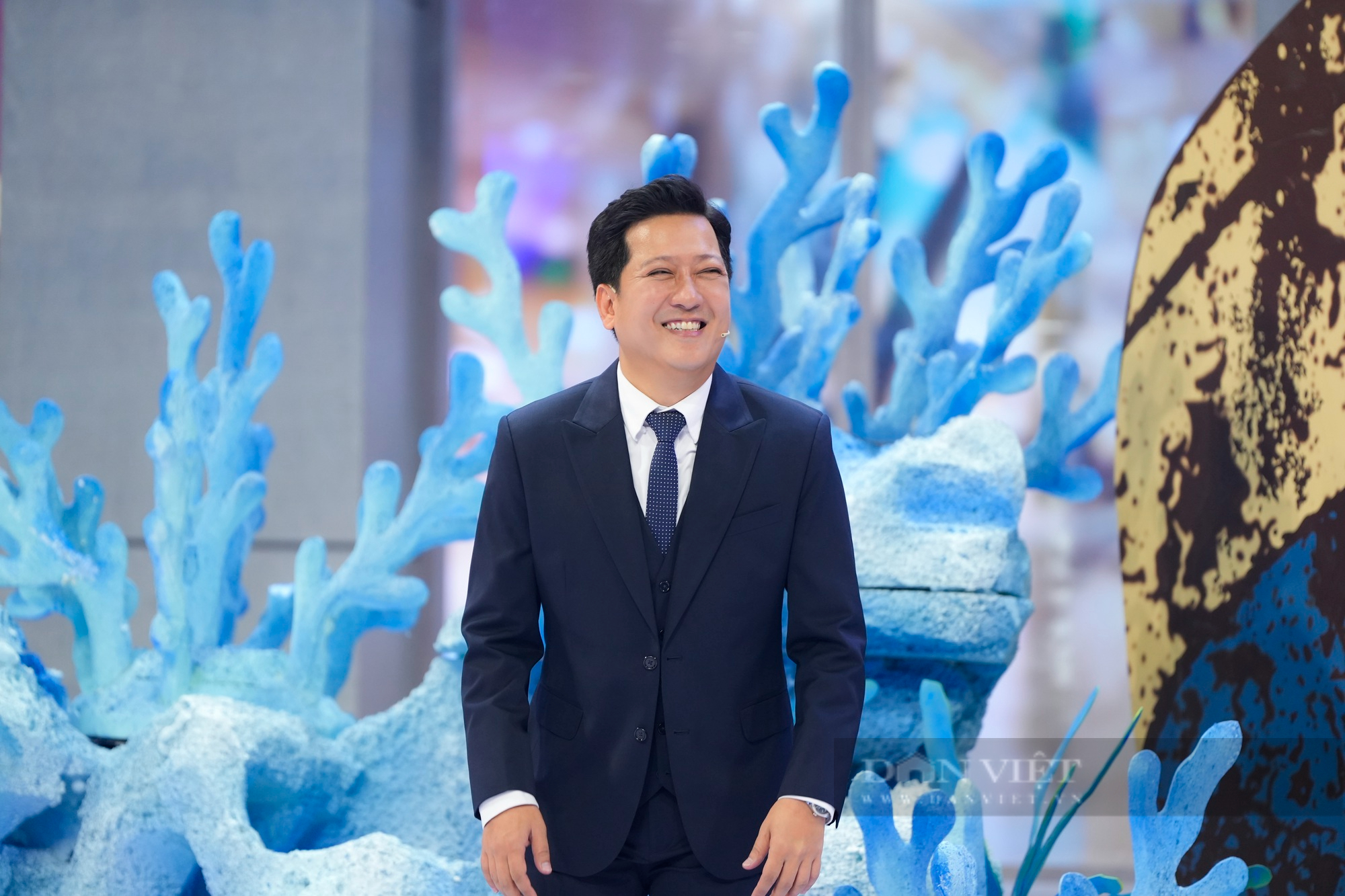 Hari Won, Trường Giang livestream bán nông sản cùng nông dân- Ảnh 2.