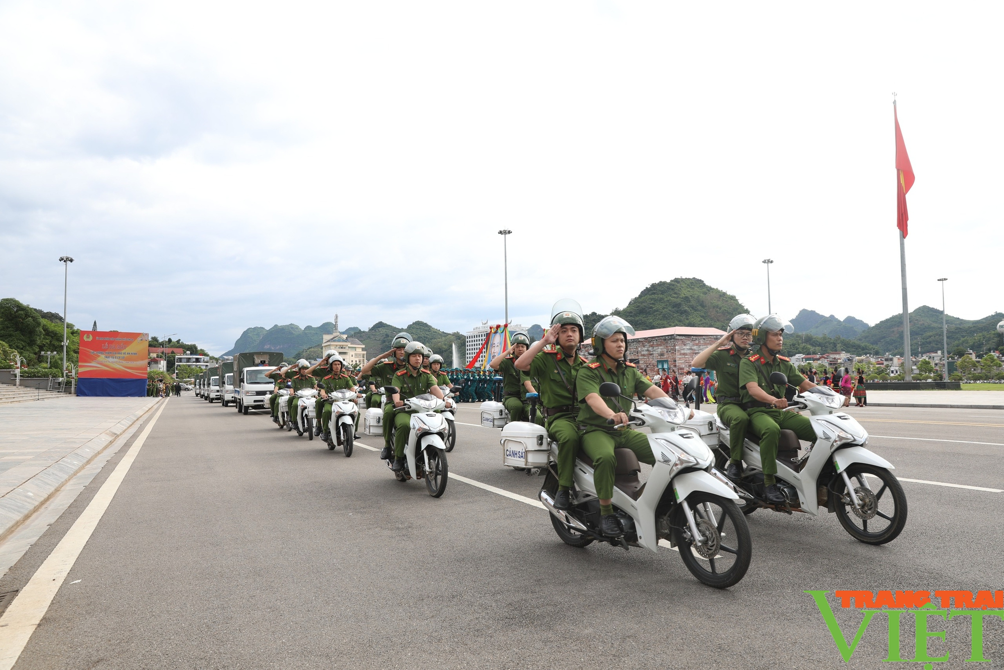 Những "cánh tay nối dài" hỗ trợ chính quyền và lực lượng Công an cơ sở- Ảnh 7.