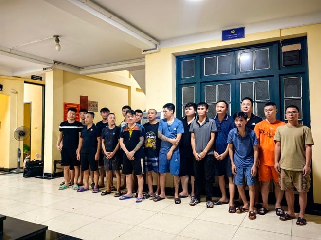 Triệt xóa đường dây cá độ bóng đá, lô đề giao dịch 500 tỷ đồng ở Hà Nội- Ảnh 1.