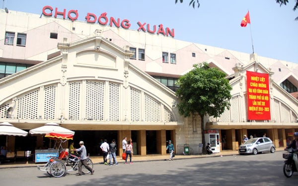 Ký ức Hà Nội: Kỷ niệm tuổi thơ về chợ Đồng Xuân cổ tích- Ảnh 1.