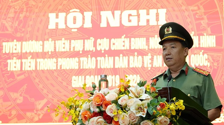 Công an Bình Thuận tuyên dương nông dân trong phong trào toàn dân bảo vệ an ninh Tổ quốc- Ảnh 5.