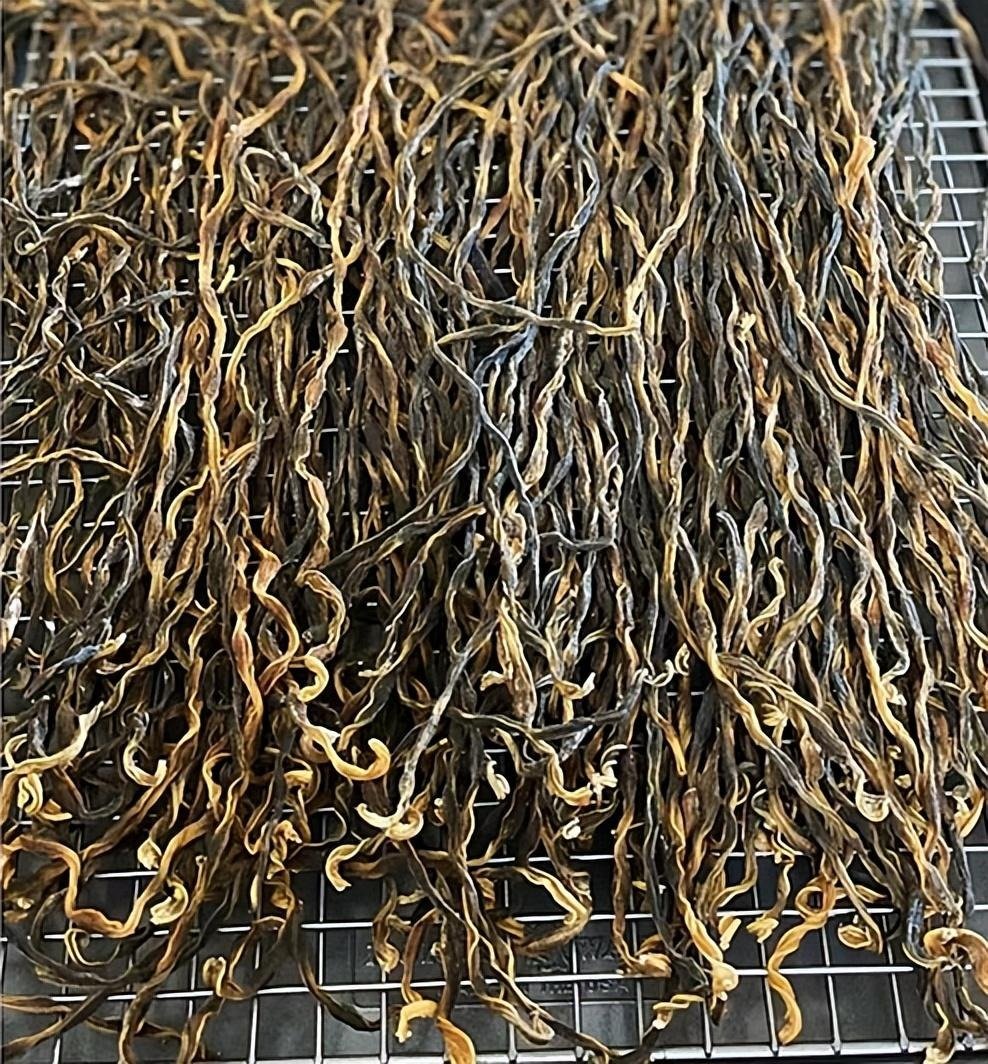 Loại rau siêu dài, ăn nhiều giúp nhuận tràng, hạ huyết áp, mang phơi khô hầm thịt ngon lạ- Ảnh 12.