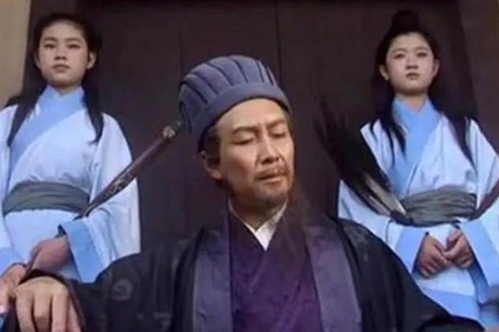 Nắm trong tay cơ hội hạ sát Gia Cát Lượng, vì sao Tư Mã Ý lại cho 15 vạn quân rút đi?- Ảnh 1.