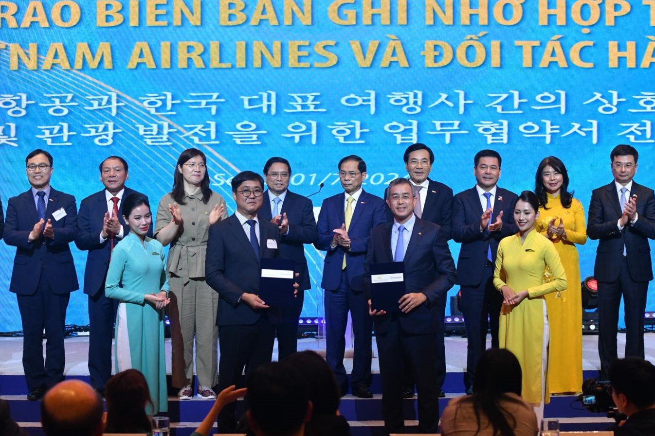 Vietnam Airlines ghi dấu cột mốc 30 năm đường bay thẳng Việt Nam - Hàn Quốc- Ảnh 1.