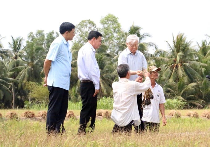 Hình ảnh Tổng Bí thư Nguyễn Phú Trọng với nông nghiệp, nông dân, nông thôn- Ảnh 11.