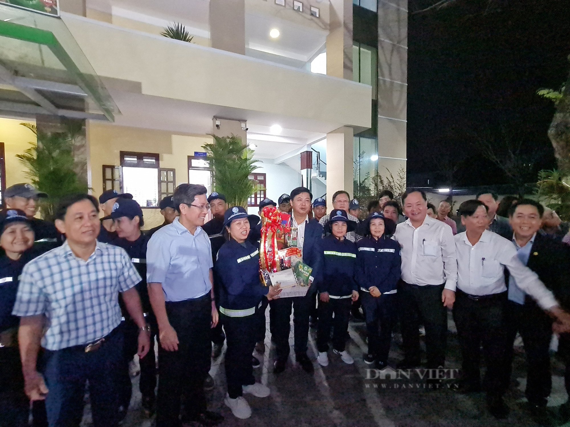 Bí thư Quảng Nam: Thêm một viên gạch làm vững chắc hơn nơi ở của hộ đồng bào nghèo- Ảnh 2.