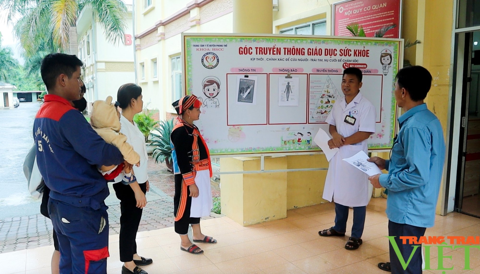 Phòng chống tác hại của thuốc lá: Tổ dân phố tiên phong, cán bộ ký cam kết- Ảnh 1. Phòng chống tác hại của thuốc lá: Tổ dân phố tiên phong, cán bộ ký cam kết- Ảnh 1.