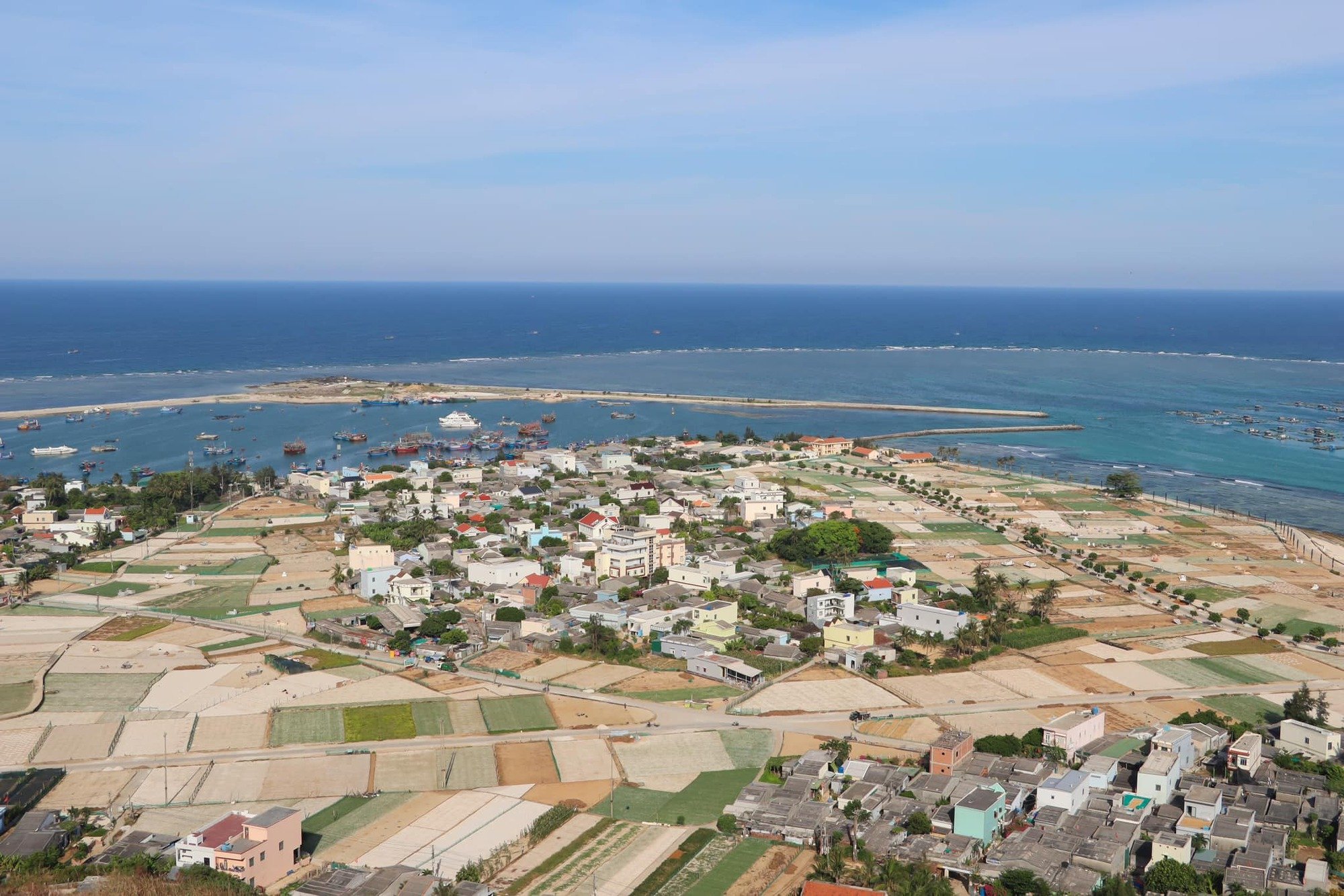 Tới đảo Lý Sơn với miệng núi lửa triệu năm - Ảnh 13. Tới đảo Lý Sơn với miệng núi lửa triệu năm - Ảnh 13.