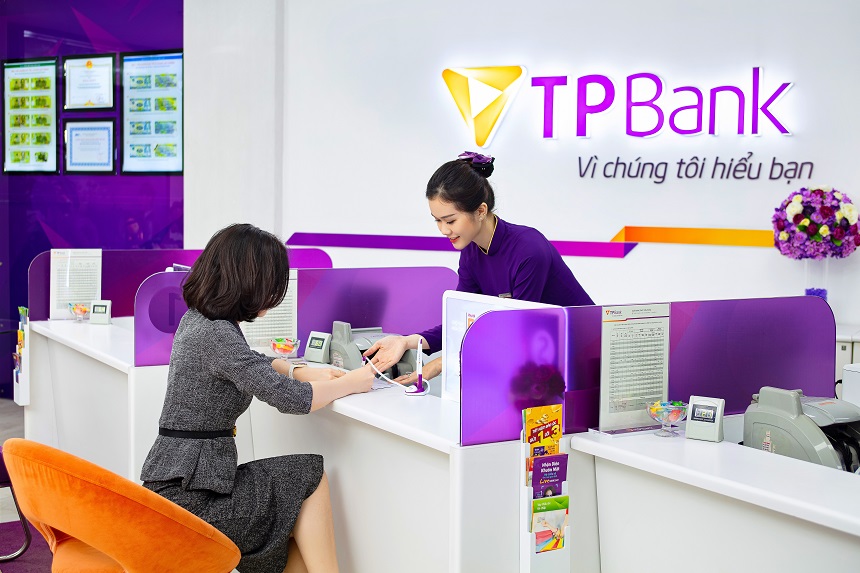 TPBank báo lãi hơn 3.700 tỷ đồng trong 6 tháng đầu năm- Ảnh 1.