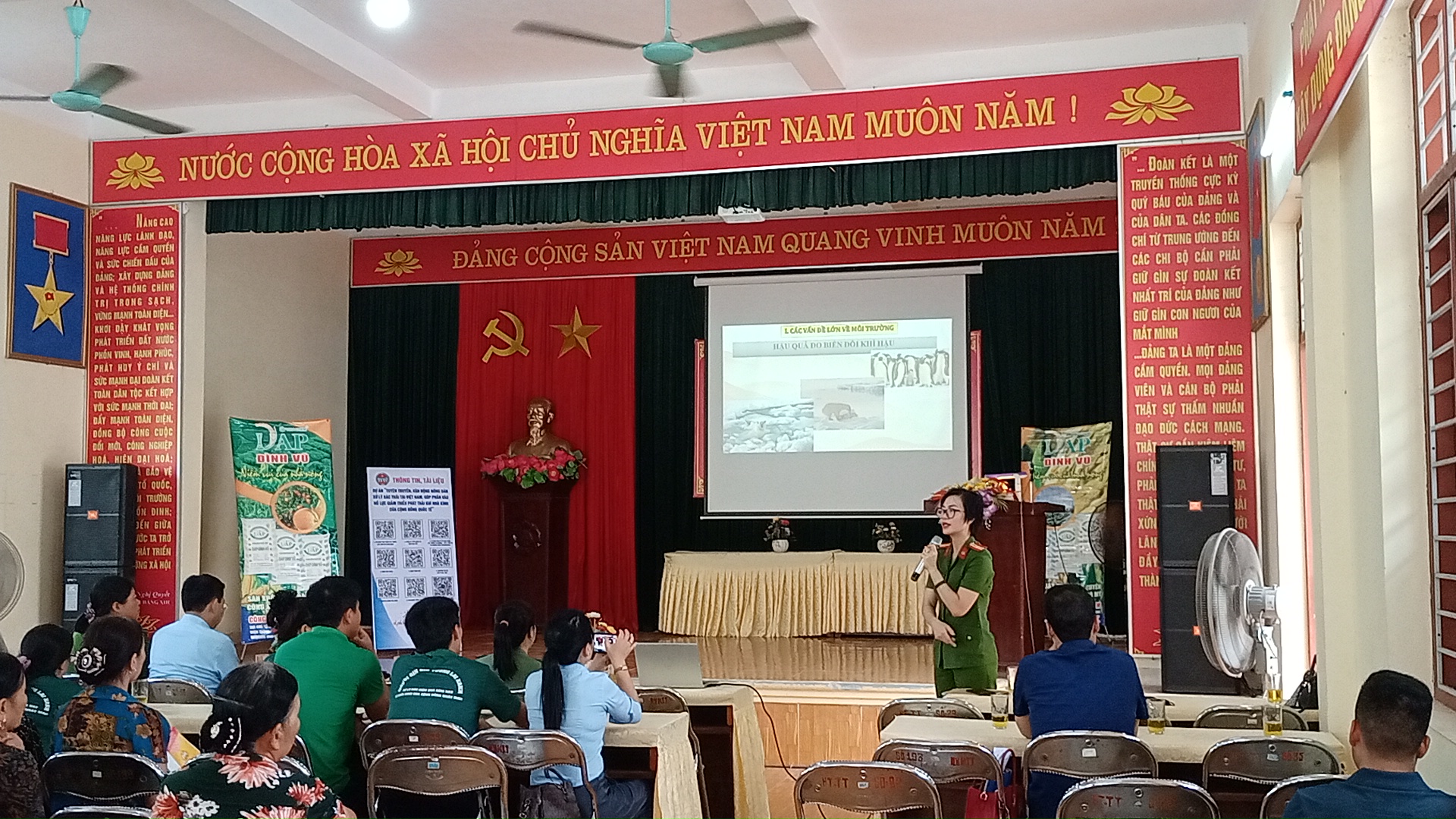 Hội Nông dân Hải Phòng: Phối hợp với Công an thành phố tổ chức tuyên truyền về rác thải nhựa- Ảnh 2.