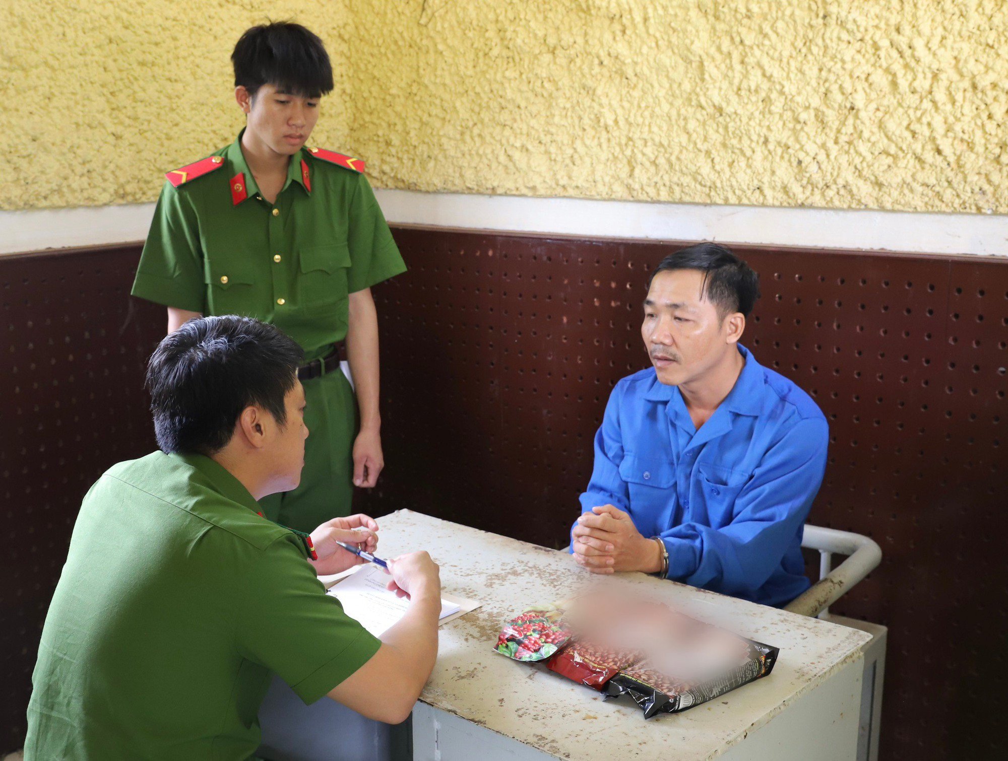 Sản xuất, buôn bán "cà phê bột" không có hàm lượng cafein tại thủ phủ cà phê- Ảnh 1.