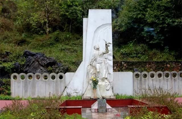 Người dân tộc Nùng duy nhất được lấy tên đặt cho cửa ngõ Thủ đô là ai?- Ảnh 6.