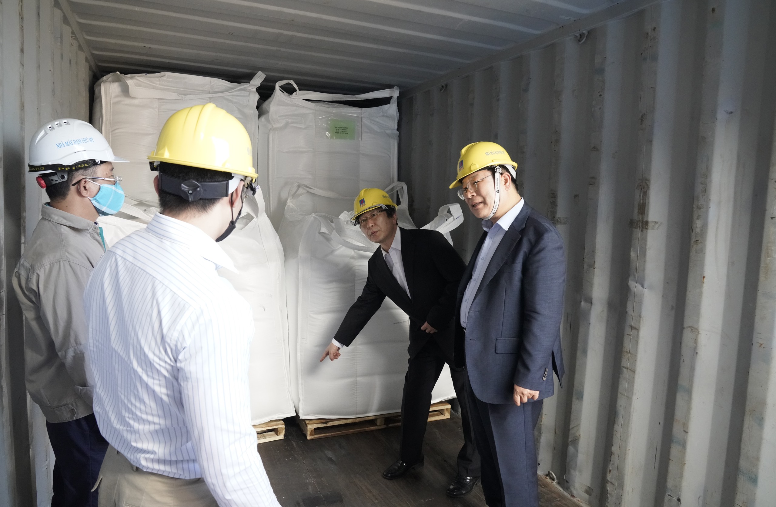 PVFCCo tăng trưởng ấn tượng trong tiêu thụ và mở rộng thị trường trong 6 tháng đầu năm 2024- Ảnh 3.