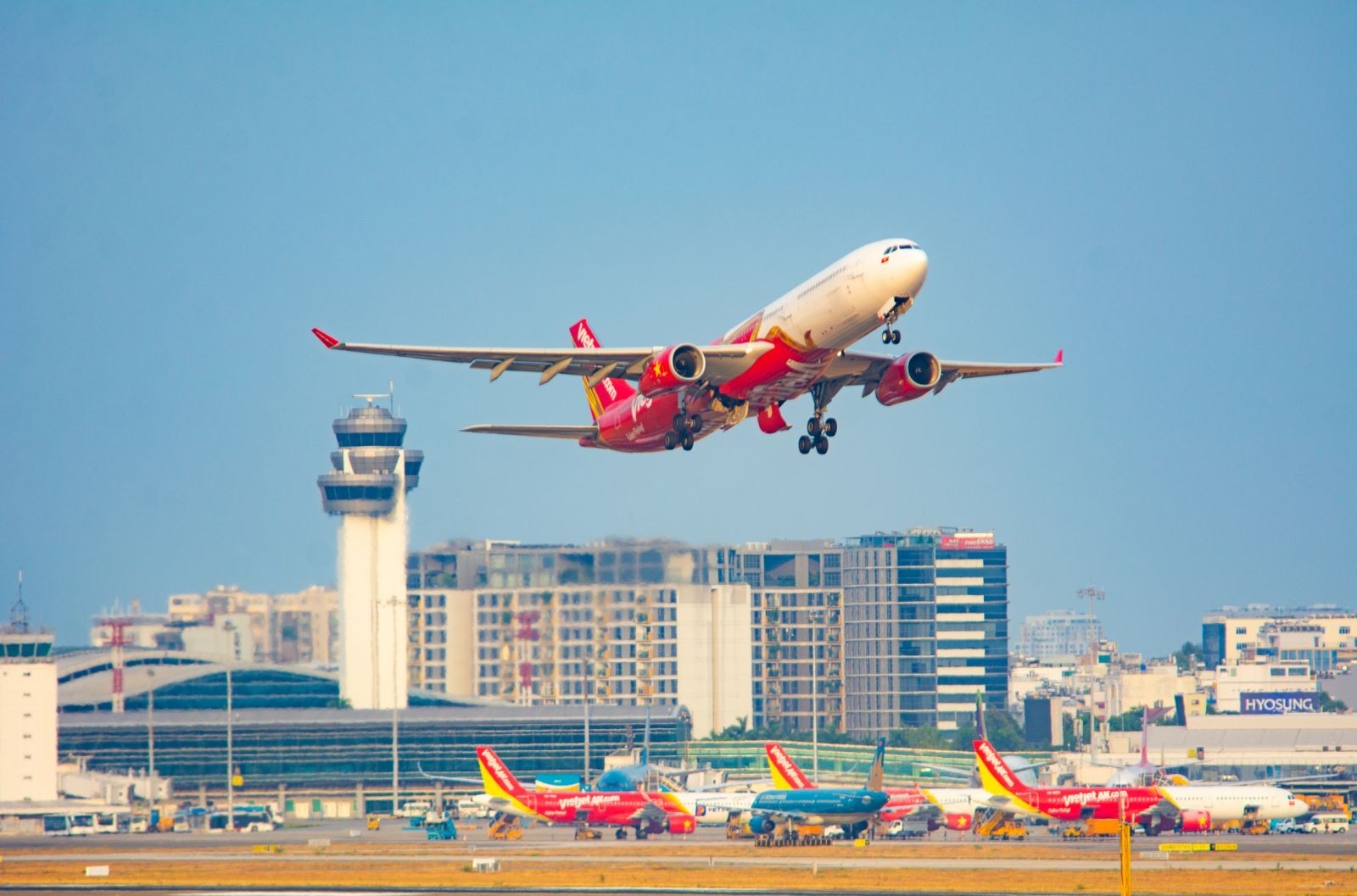 Vietjet tăng 25.000 chỗ trên toàn mạng bay phục vụ kỳ nghỉ lễ Quốc khánh 2/9 - Ảnh 2.