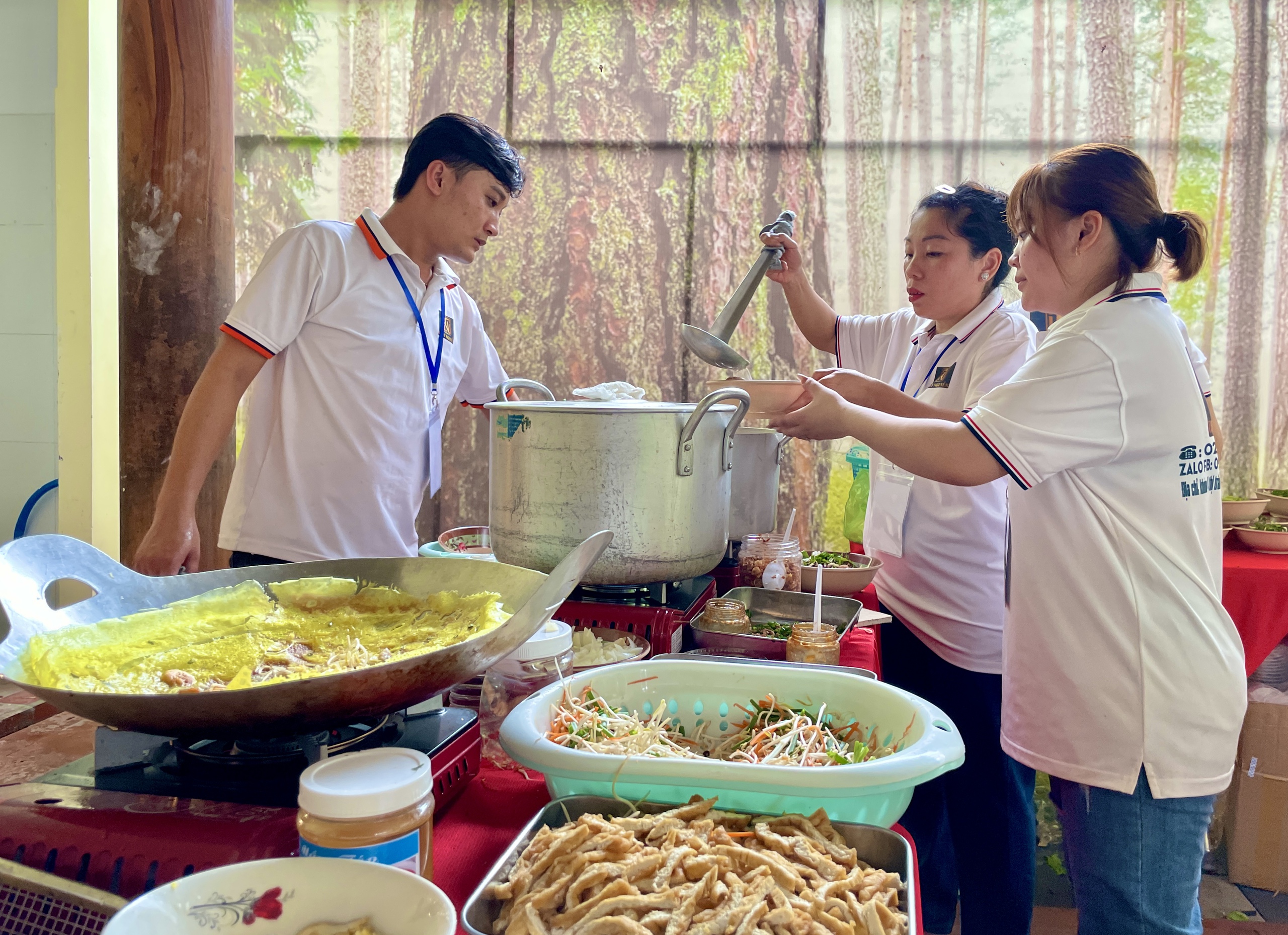 Thưởng thức múa Apsara, sản phẩm OCOP, bún suông Trà Vinh tại TP.HCM - Ảnh 5.