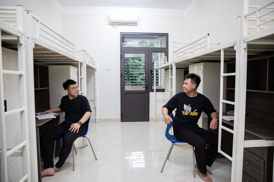 Bão giá nhà trọ, tân sinh viên "quay xe" chọn ký túc xá- Ảnh 1. Bão giá nhà trọ, tân sinh viên "quay xe" chọn ký túc xá- Ảnh 1.
