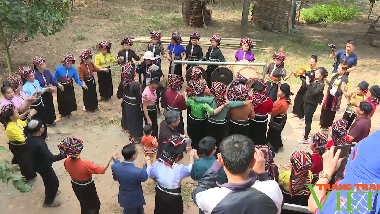 Yên Châu: Nâng cao đời sống đồng bào dân tộc ở các xã, bản đặc biệt khó khăn - Ảnh 5.