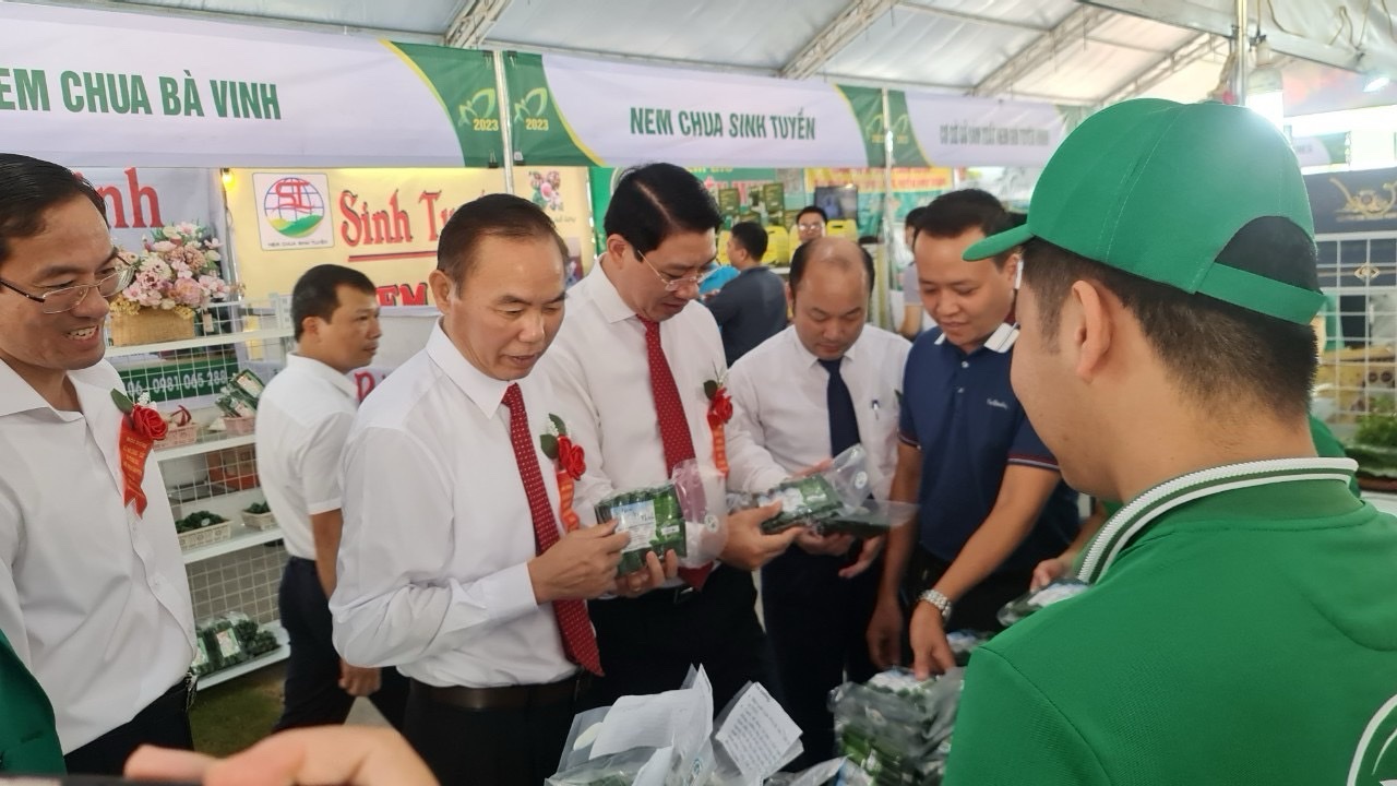 Nâng tầm sản phẩm OCOP Thanh Hóa: Chất lượng là "chìa khóa vàng"- Ảnh 2.
