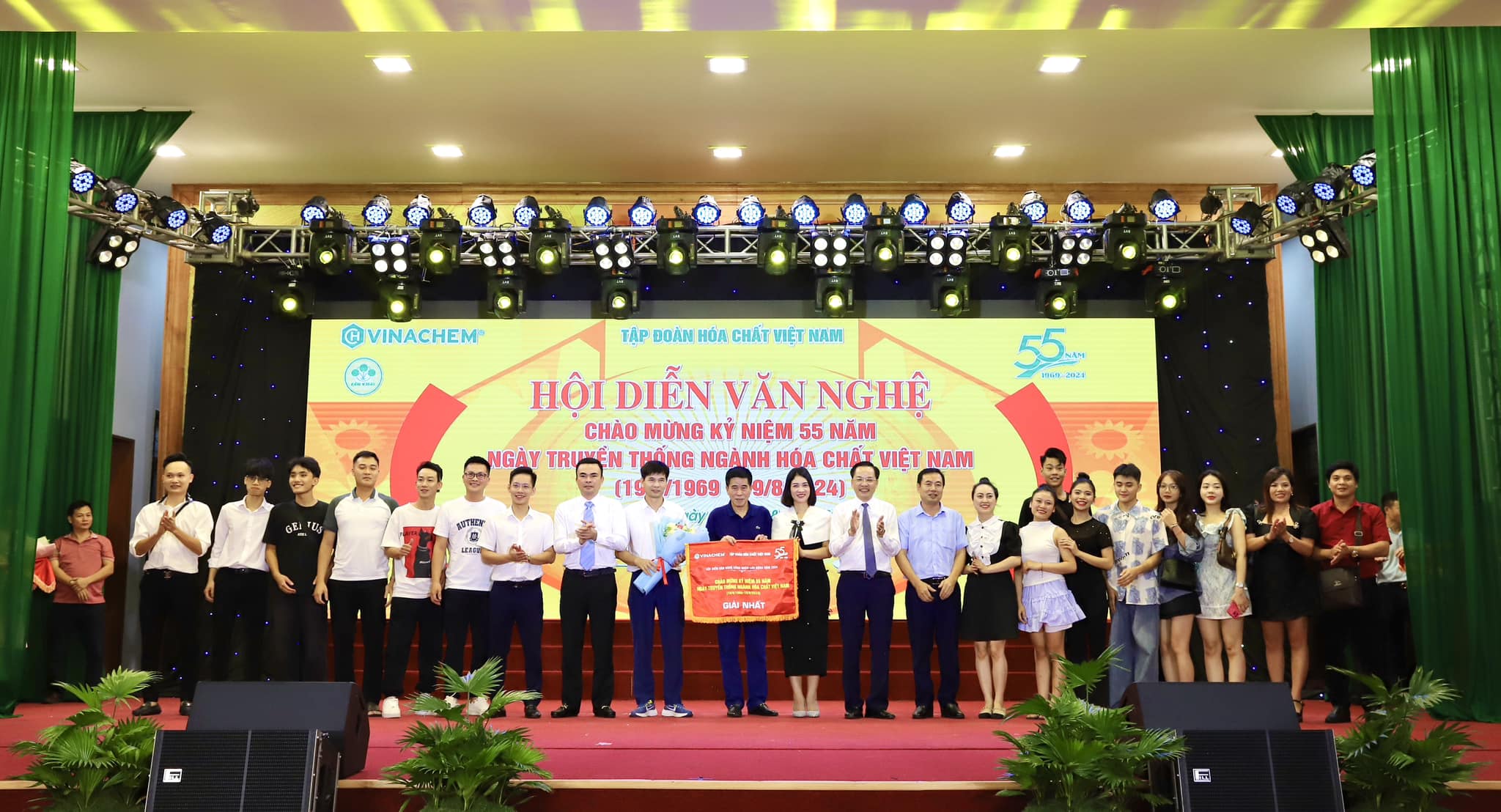 "Show diễn" đặc biệt của công nhân, người lao động ngành hóa chất ở Supe Lâm Thao - Ảnh 8.