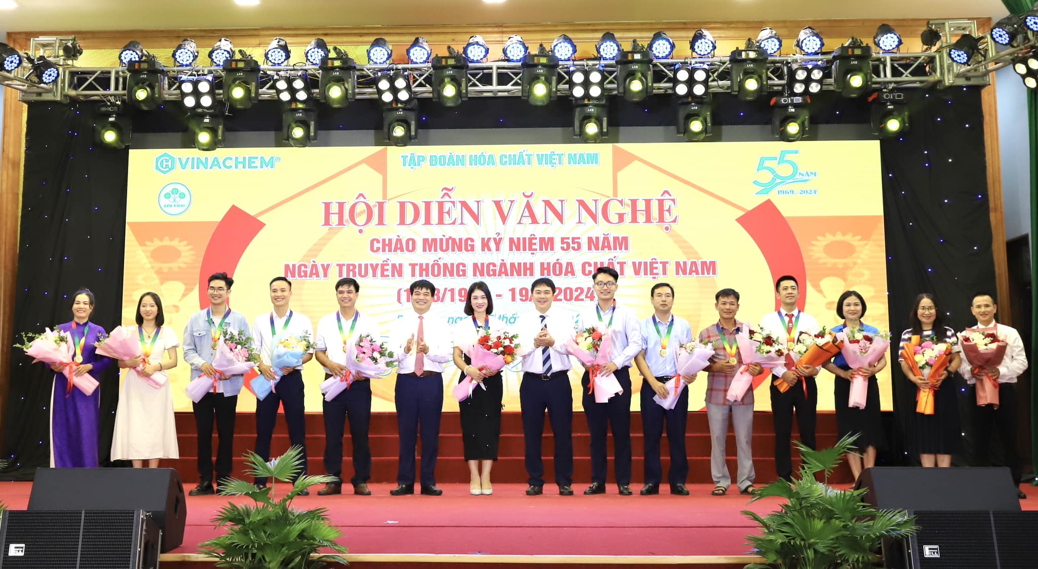 "Show diễn" đặc biệt của công nhân, người lao động ngành hóa chất ở Supe Lâm Thao - Ảnh 6.