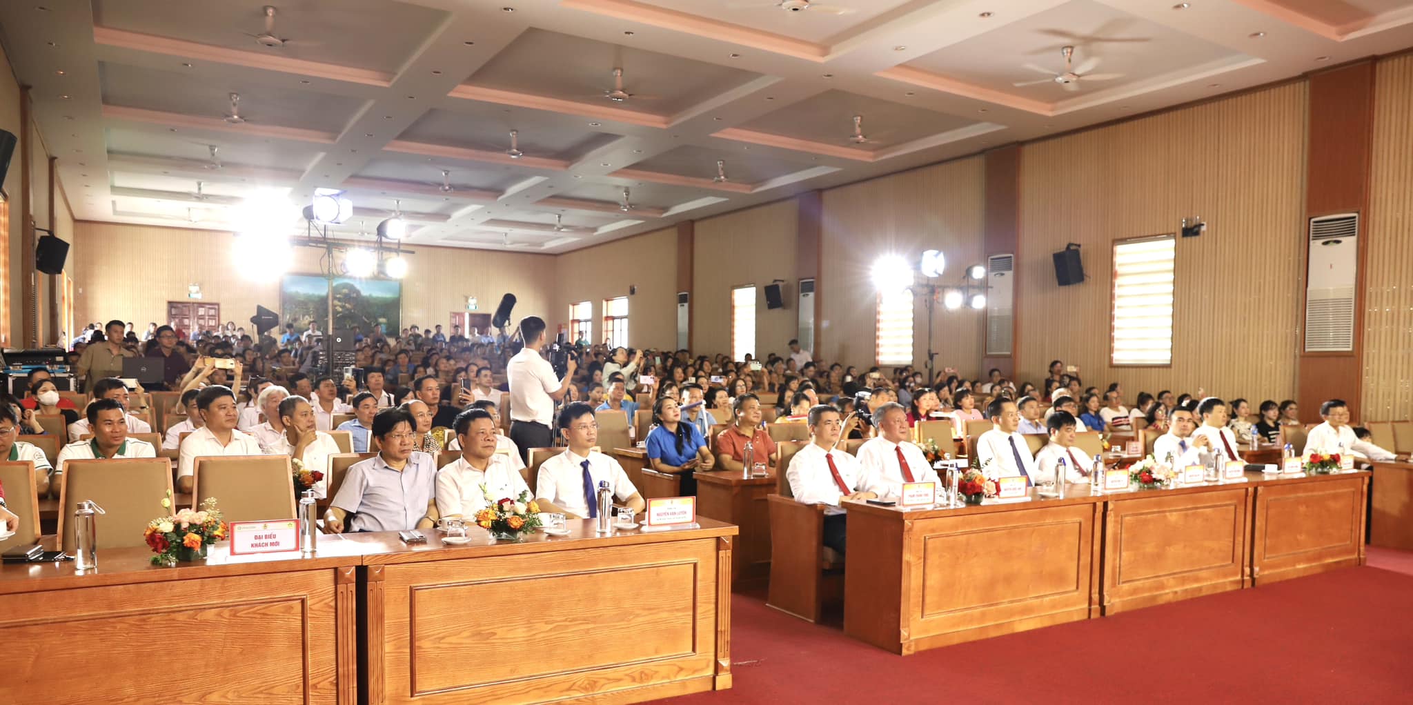 "Show diễn" đặc biệt của công nhân, người lao động ngành hóa chất ở Supe Lâm Thao - Ảnh 1.
