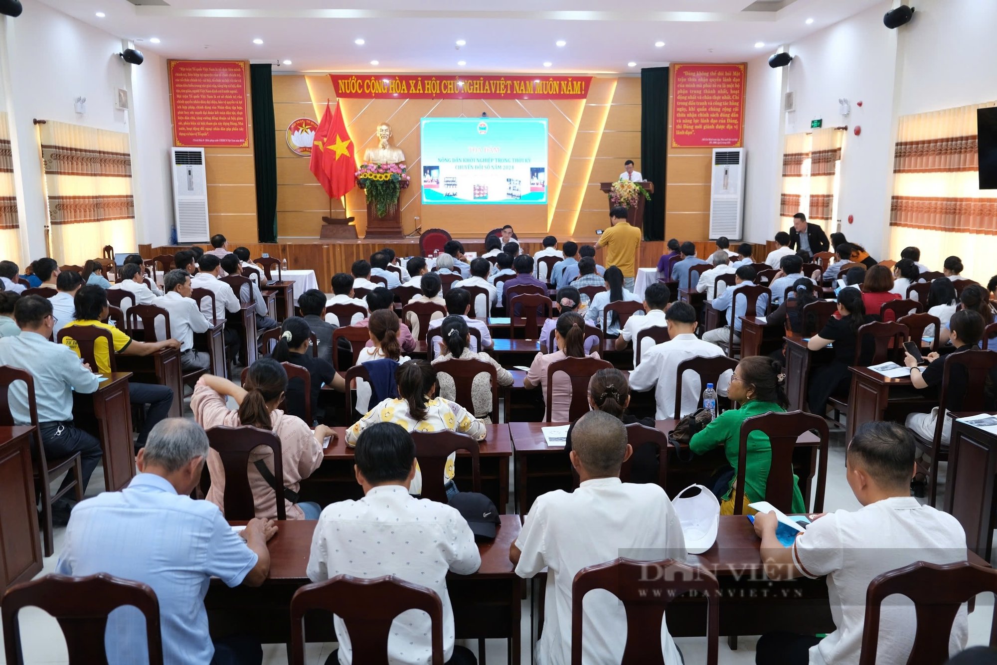Hội Nông dân Quảng Nam giúp nông dân đưa công nghệ số vào sản xuất, tiêu thụ nông sản- Ảnh 1.