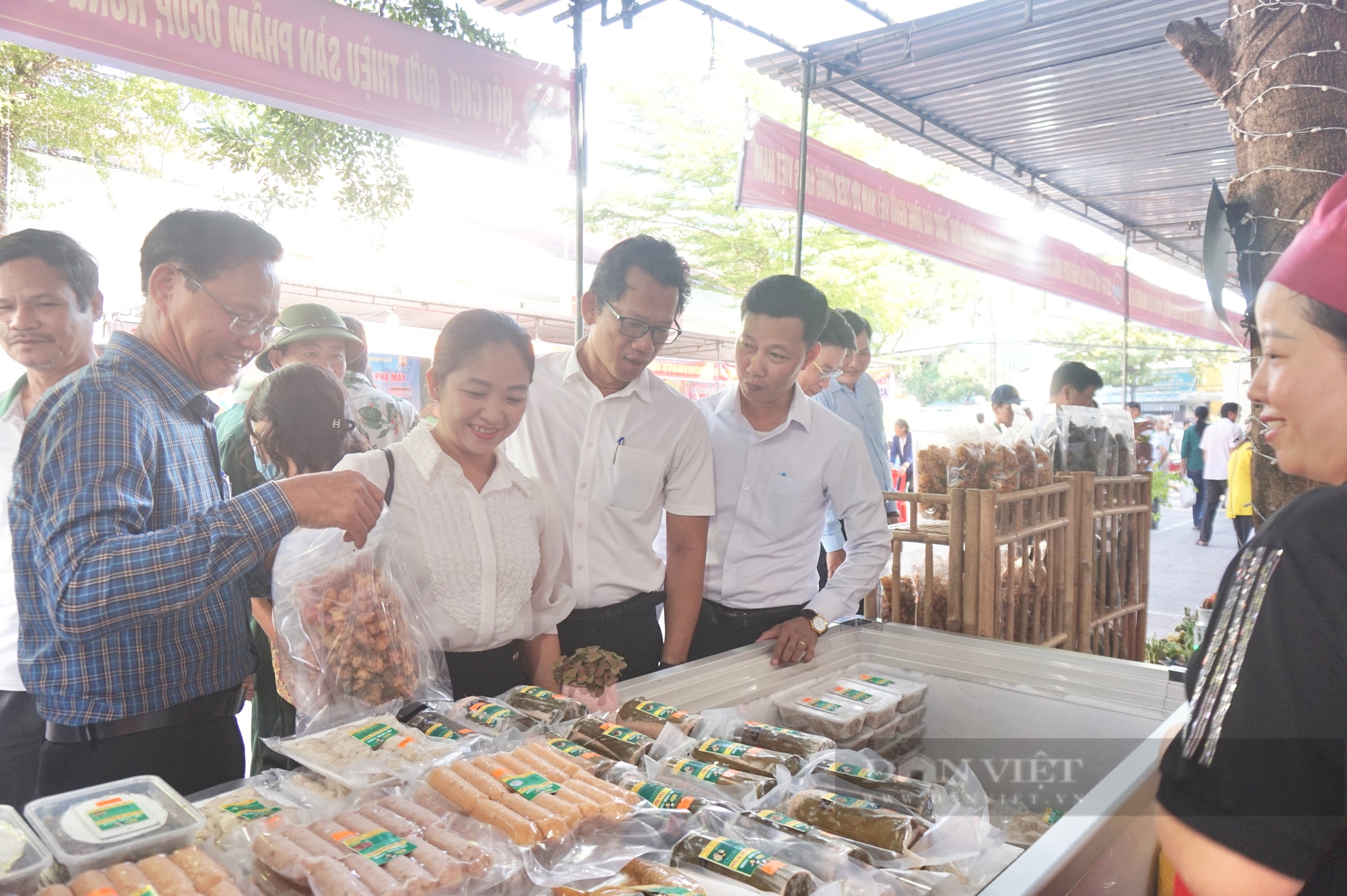 Đà Nẵng: Rộn ràng Phiên chợ nông sản và sản phẩm OCOP phường Hòa Khánh Nam năm 2024 - Ảnh 5.