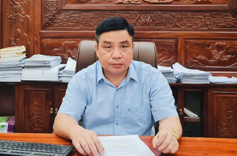 Ban hành quyết định tạm đình chỉ công tác Chủ tịch Ủy ban nhân dân huyện Cao Phong, Hòa Bình- Ảnh 1.