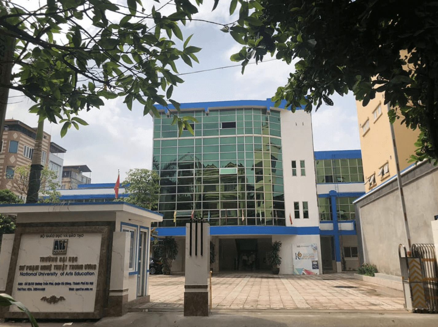 Vụ sinh viên cầu cứu Trường ĐH Sư phạm Nghệ thuật TW không dạy vẫn "bắt" đóng tiền: Giảng viên tiết lộ "nội tình" - Ảnh 1.