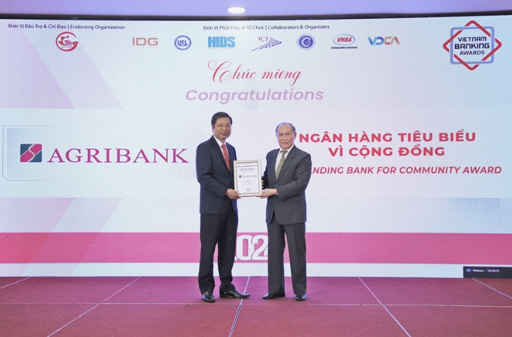 Agribank được vinh danh 3 giải thưởng Ngân hàng Việt Nam tiêu biểu 2024 - Ảnh 3.