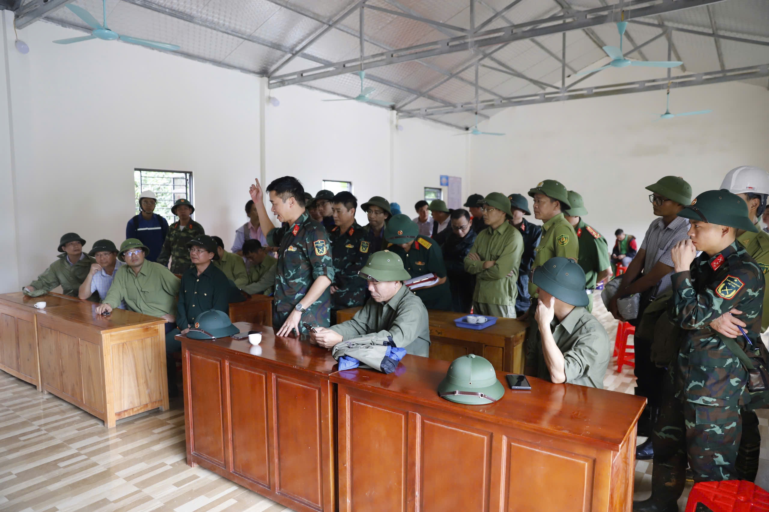 Cập nhật lũ quét Làng Nủ, diễn biến mới nhất từ hiện trường - Ảnh 2.