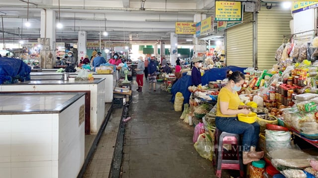 Nước xả thải gây ô nhiễm, BQL Chợ Quảng Ngãi bị xử phạt 255 triệu đồng- Ảnh 3. Nước xả thải gây ô nhiễm, BQL Chợ Quảng Ngãi bị xử phạt 255 triệu đồng- Ảnh 3.
