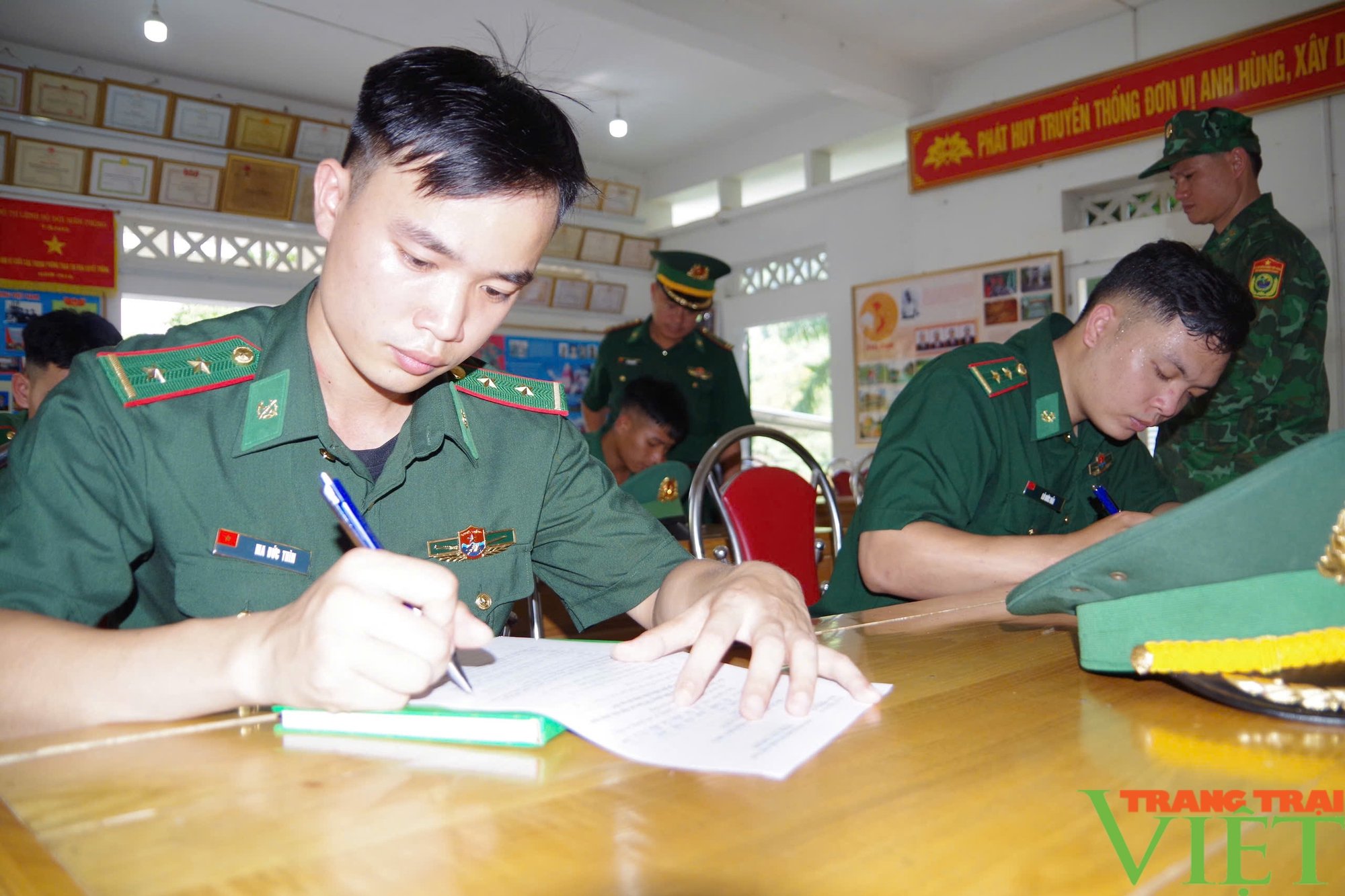 Bộ Tư lệnh Bộ đội biên phòng kiểm tra công tác biên phòng tỉnh Lai Châu - Ảnh 4.