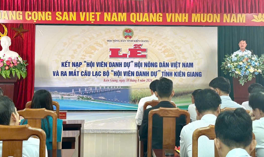 Hội Nông dân tỉnh Kiên Giang kết nạp 45 hội viên vinh dự- Ảnh 3.