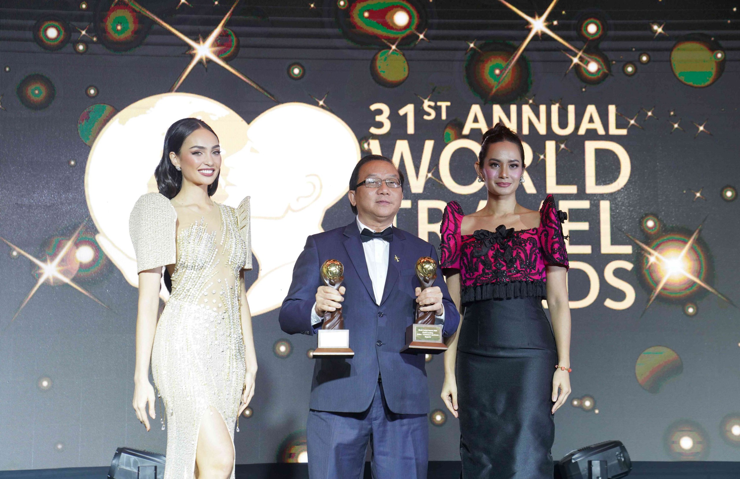 World Travel Awards tiếp tục vinh danh Vietjet với bộ đôi giải thưởng về dịch vụ khách hàng - Ảnh 2.