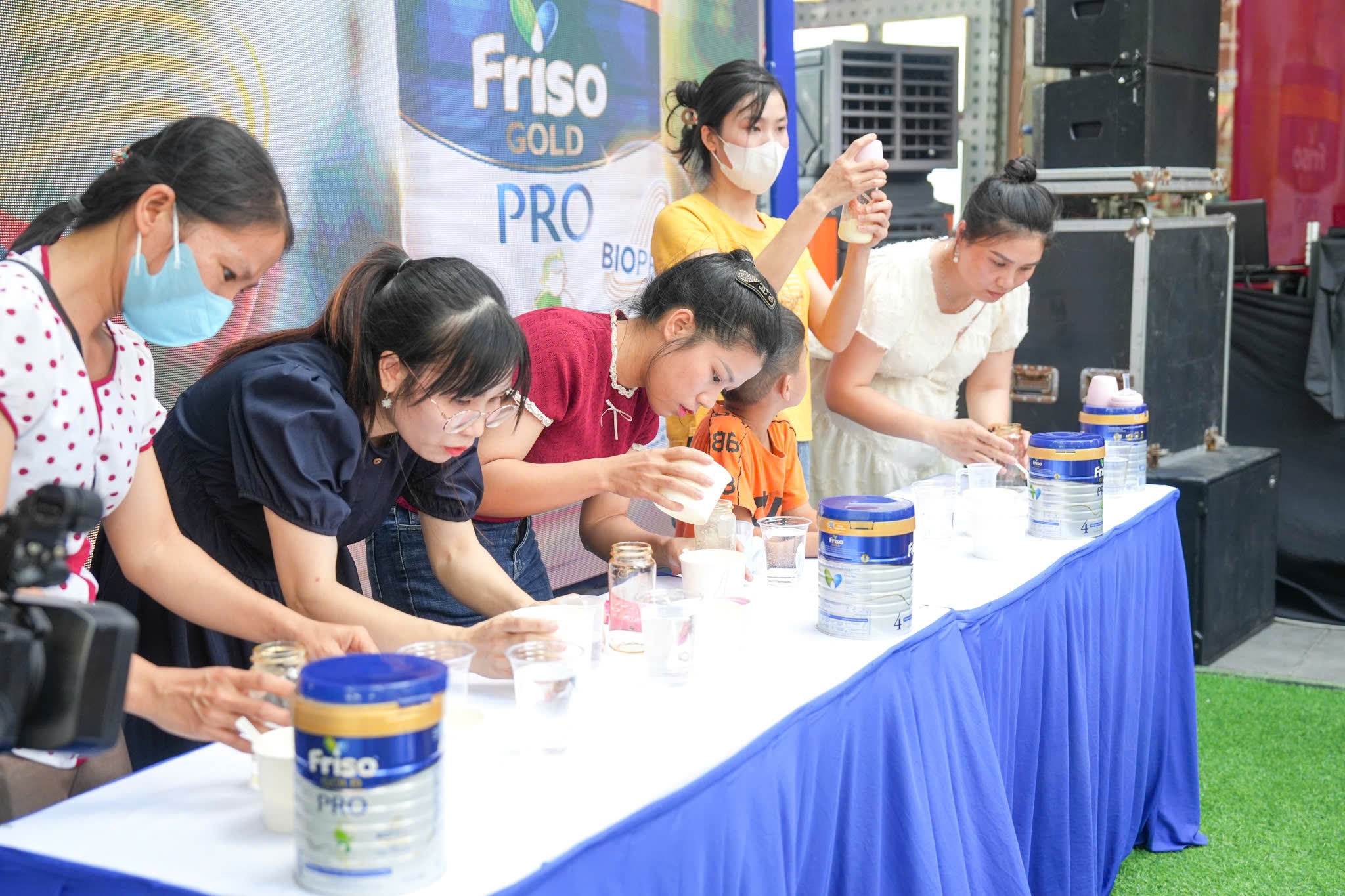 FRISO GOLD PRO nhập khẩu 100% từ Hà Lan đã có mặt tại 16 cửa hàng và kênh online của chuỗi KhangBaby - Ảnh 2.