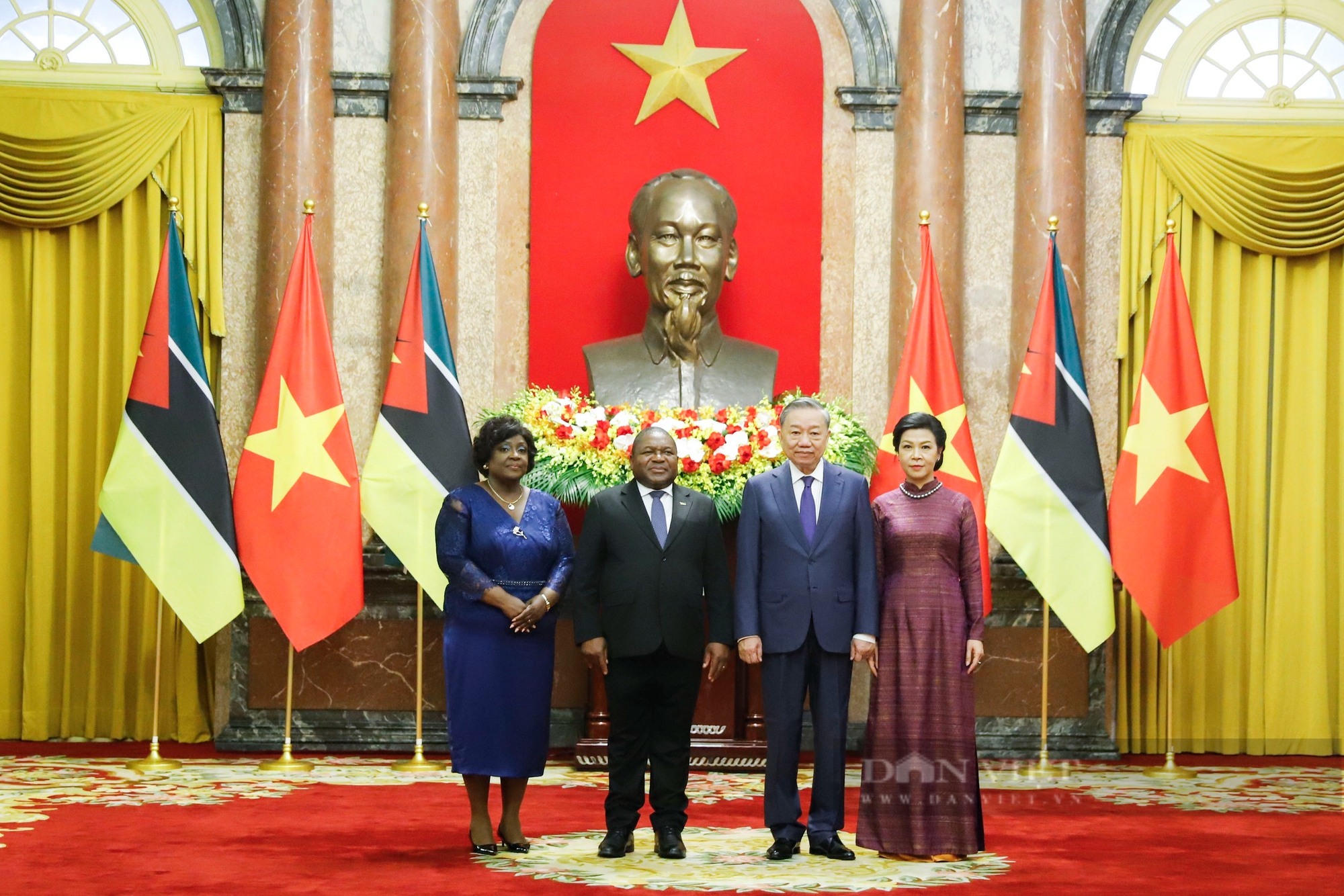Tổng Bí thư, Chủ tịch nước Tô Lâm chủ trì Lễ đón chính thức Tổng thống Mozambique- Ảnh 4.