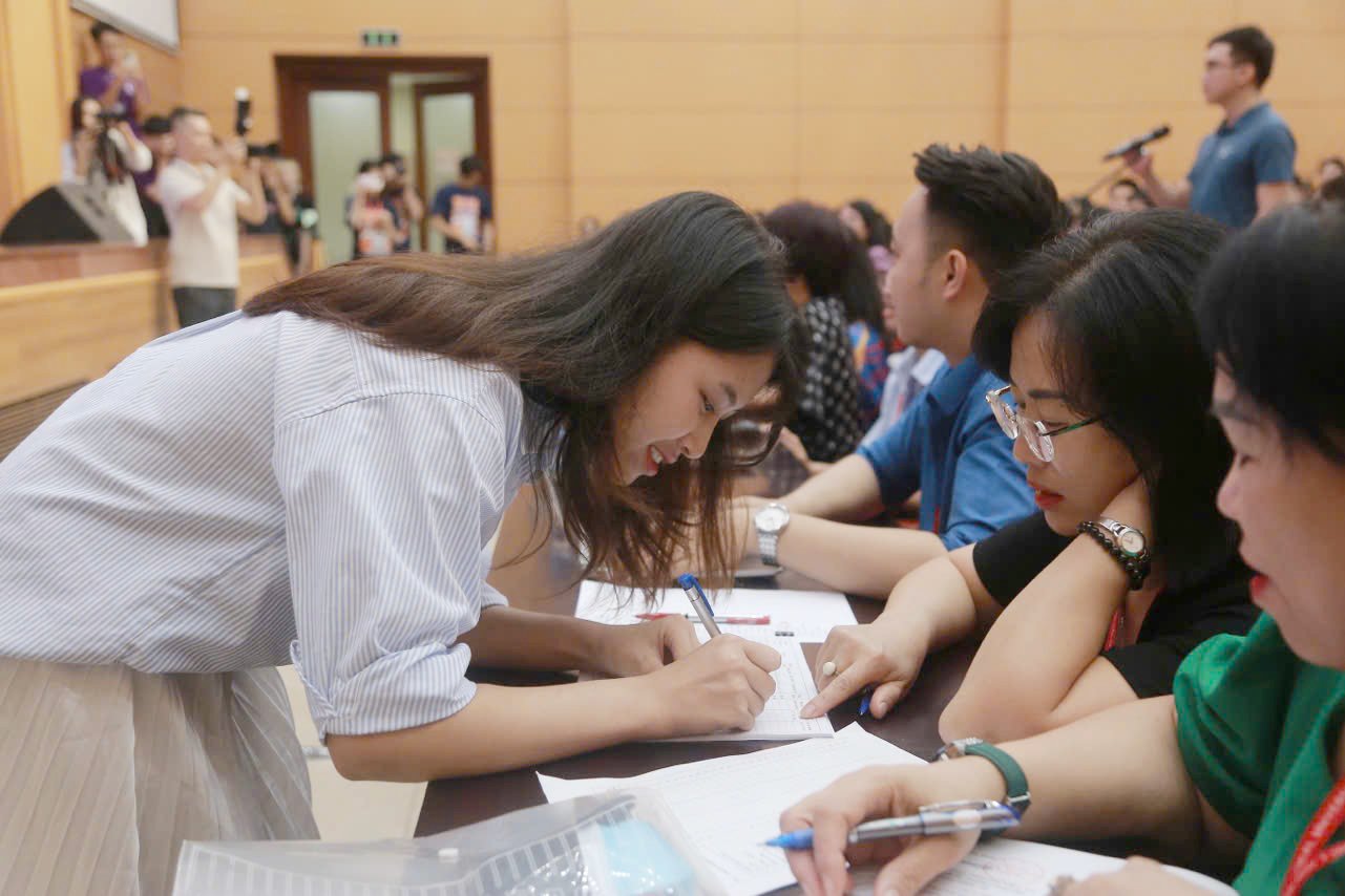 Thủ khoa Bác sĩ nội trú Trường ĐH Y Hà Nội 2024: Nể phục loạt thành tích "khủng" - Ảnh 2.